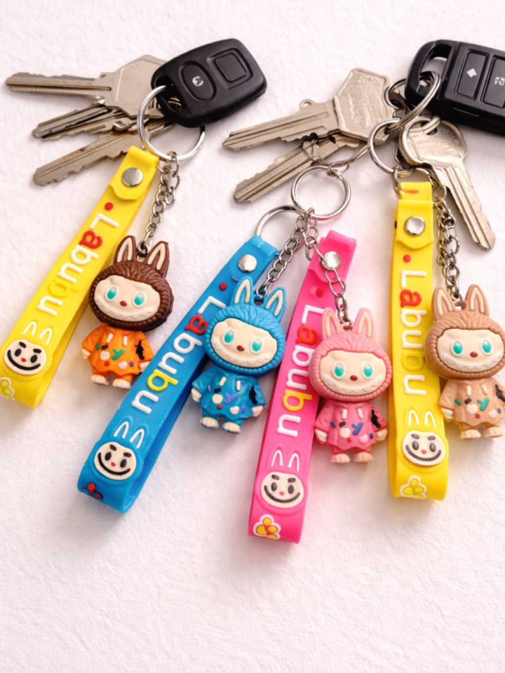 🎂 Labubu Keychain